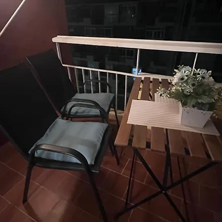 Balcon Con Vistas Al Mar Y Piscinas En Hercules *